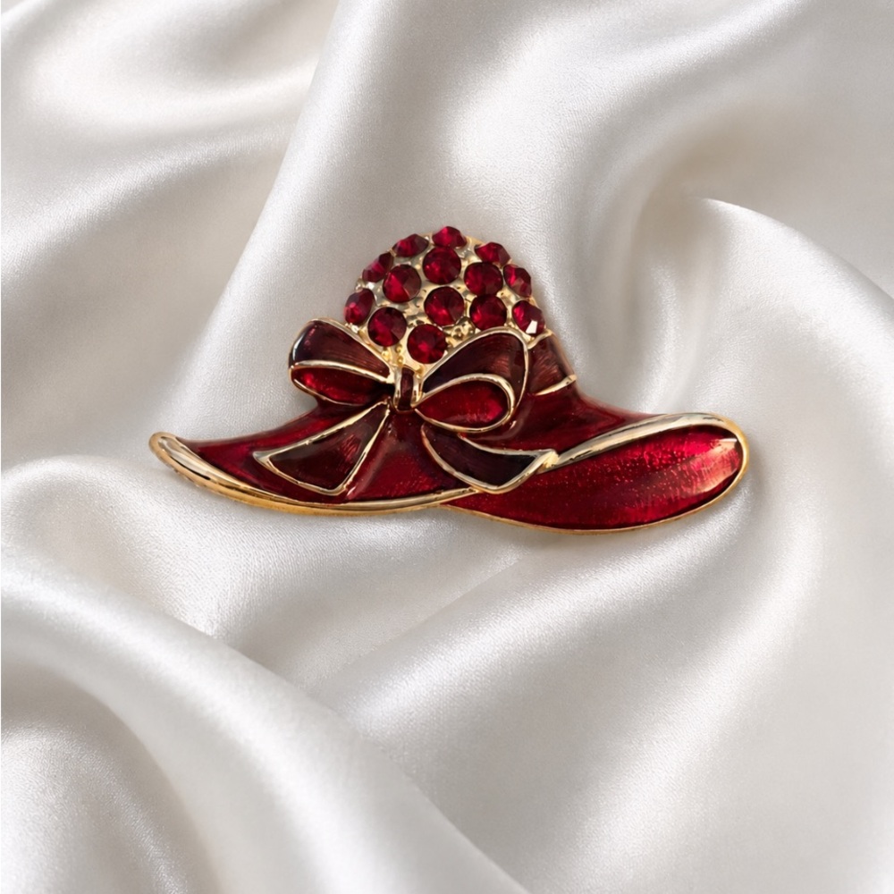 VTG 👒RED HAT SOCIETY👒 Rhinestone Enamel Gold Hat Brooch